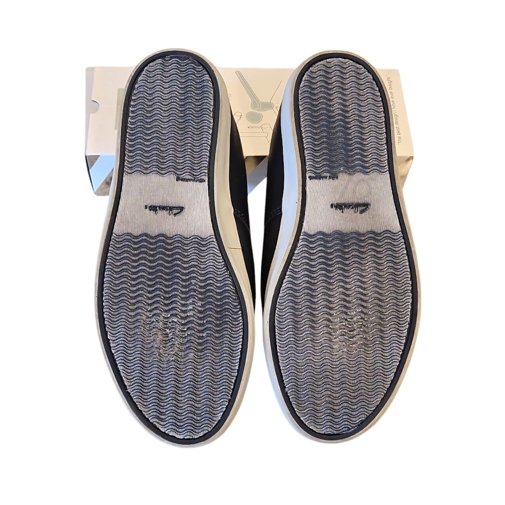 Clarks Navy/Neon Yellow Shoes - Picture 4 of 6